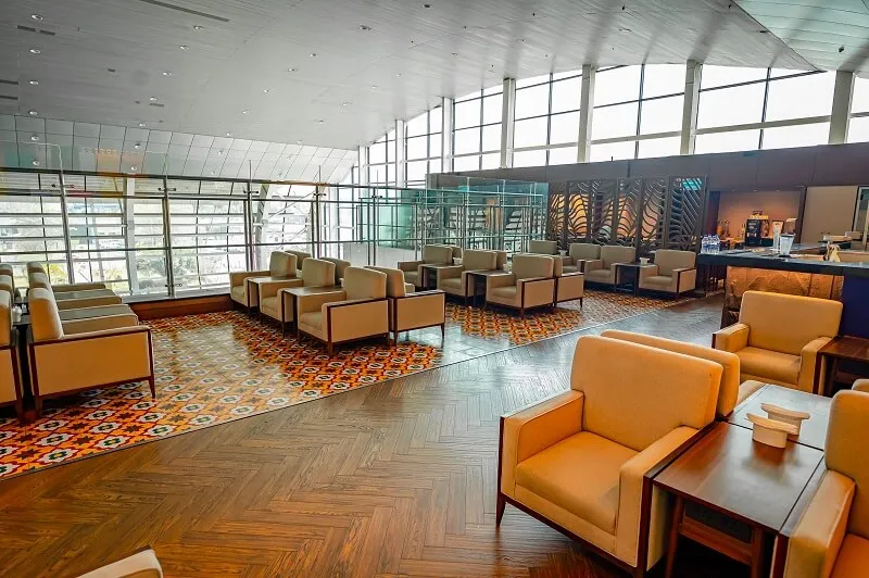 airport lounges