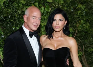 Jeff Bezos to Marry Lauren Sánchez this Christmas? jeff bezos
