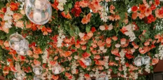 Dazzling Floral Chandeliers to Wow Your Wedding Guests! Floral Chandeliers