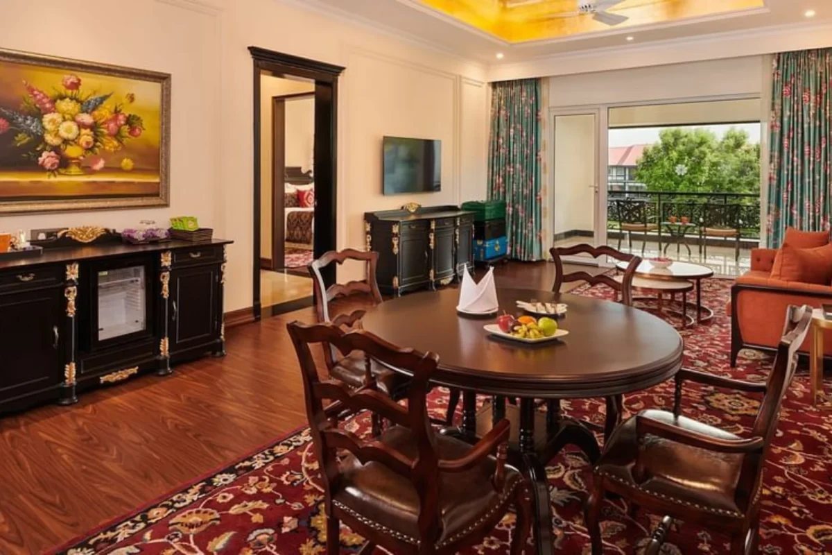 MAYFAIR Tea Resort