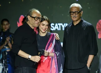 Aditi Rao Hydari Dazzles at Lakme Fashion Week in Satya Paul Aditi Rao Hydari