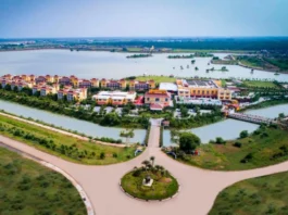 Mayfair Lake Resort