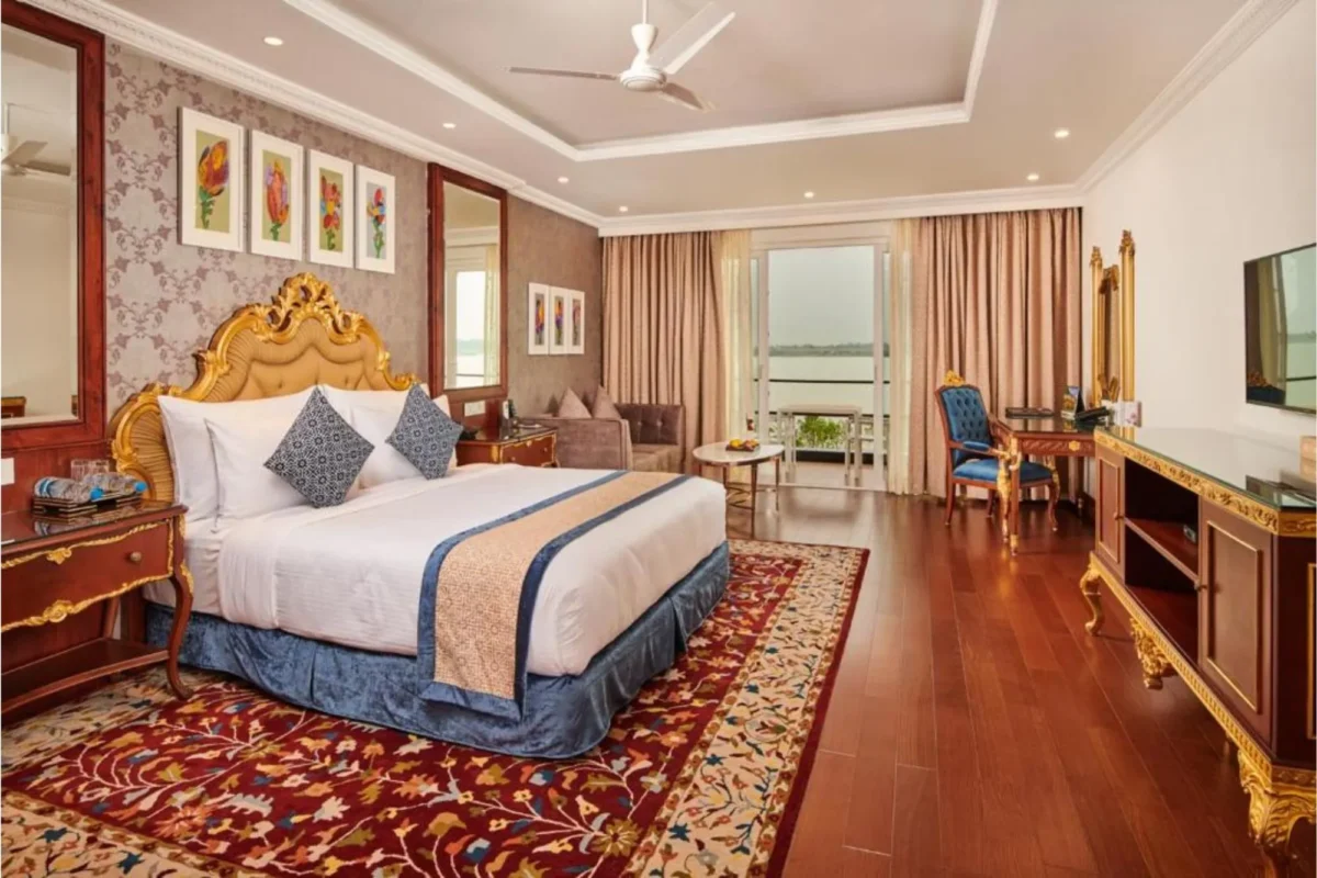 Mayfair Lake Resort