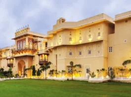 Hotel Chomu Palace