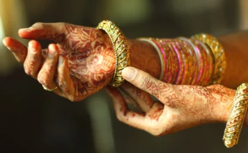 9 Bangles to Have in Your Bridal Jewellery Collection Bridal jewellery