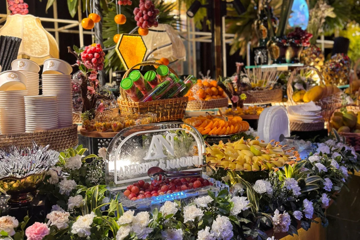 Golden Apple Fruit Mart