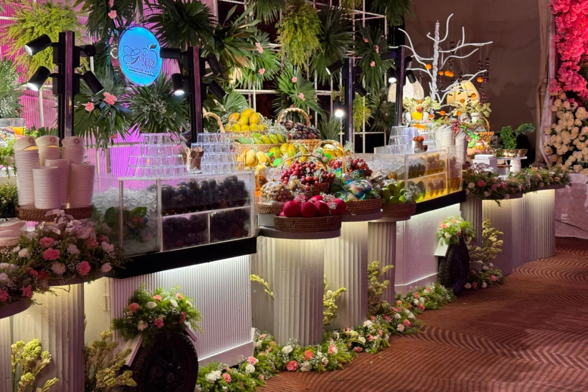 Golden Apple Fruit Mart