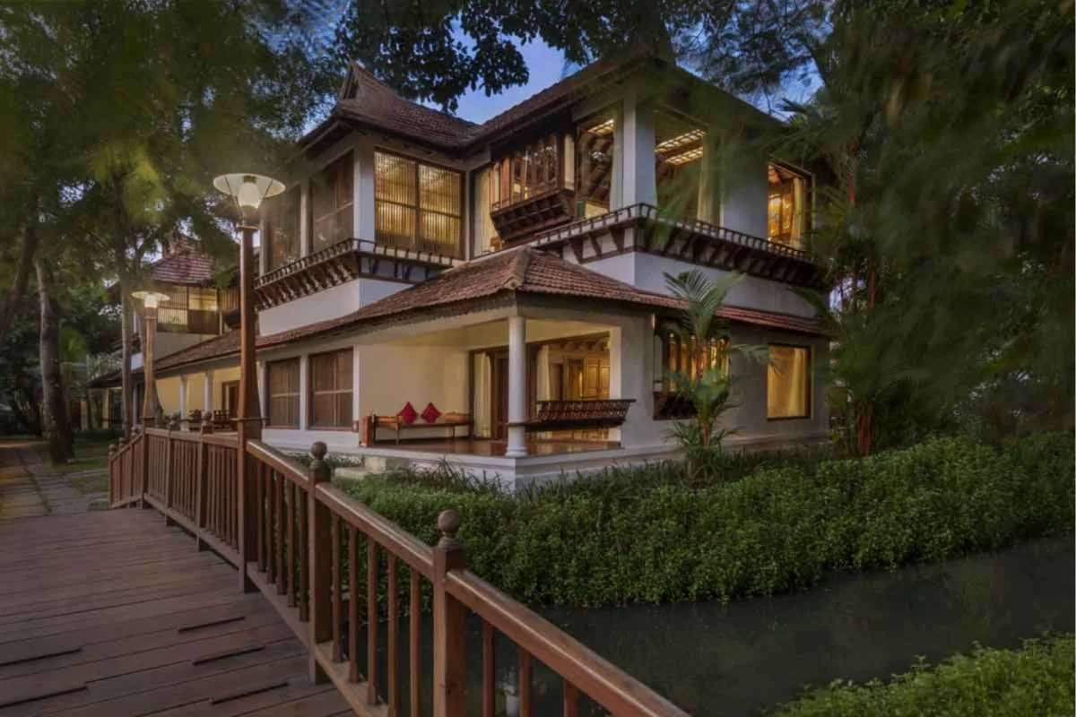 Hotel Kumarakom Lake Resort