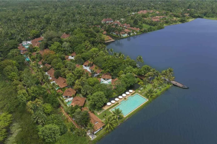 feature Hotel Kumarakom Lake Resort