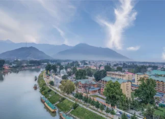 Have a Serene Wedding at Radisson Collection Hotel & Spa, Riverfront Srinagar Radisson Collection Hotel & Spa, Riverfront Srinagar