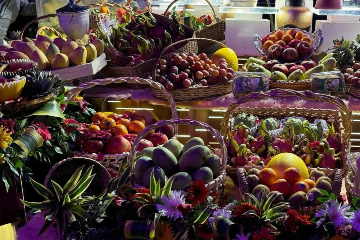 The Golden Apple Fruitmart