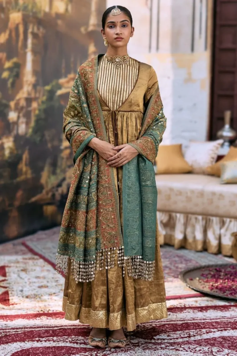 Wedding guest outfits