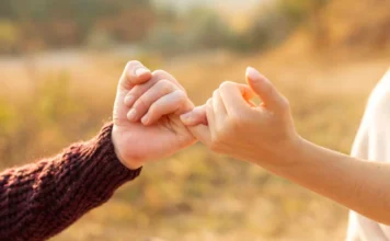 Promise Day: 15 Promises to Keep for a Healthy Relationship Promise Day